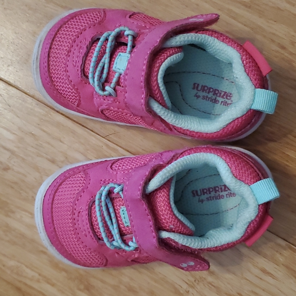 Surprize by stride rite size 4